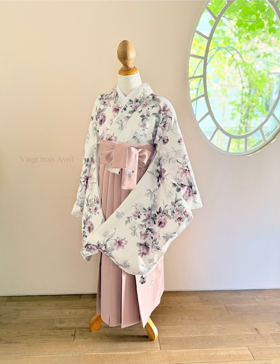 小学生卒業式袴レンタル 新入荷 女児着物 くすみ系ホワイト ピンク ラベンダー